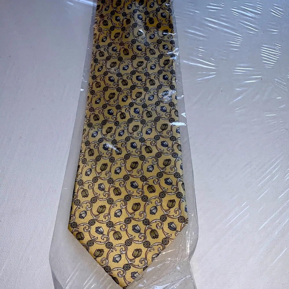 Gucci brand new necktie